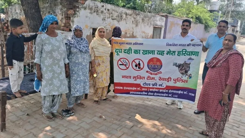 rewari police door to door drug awareness and cyber crime campaign (2)